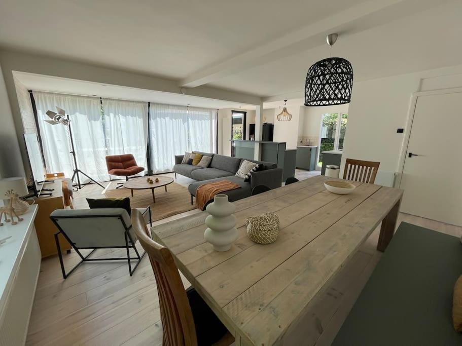 Modern Beach House For 12 Pers! With Jacuzzi Джулианадорп Екстериор снимка